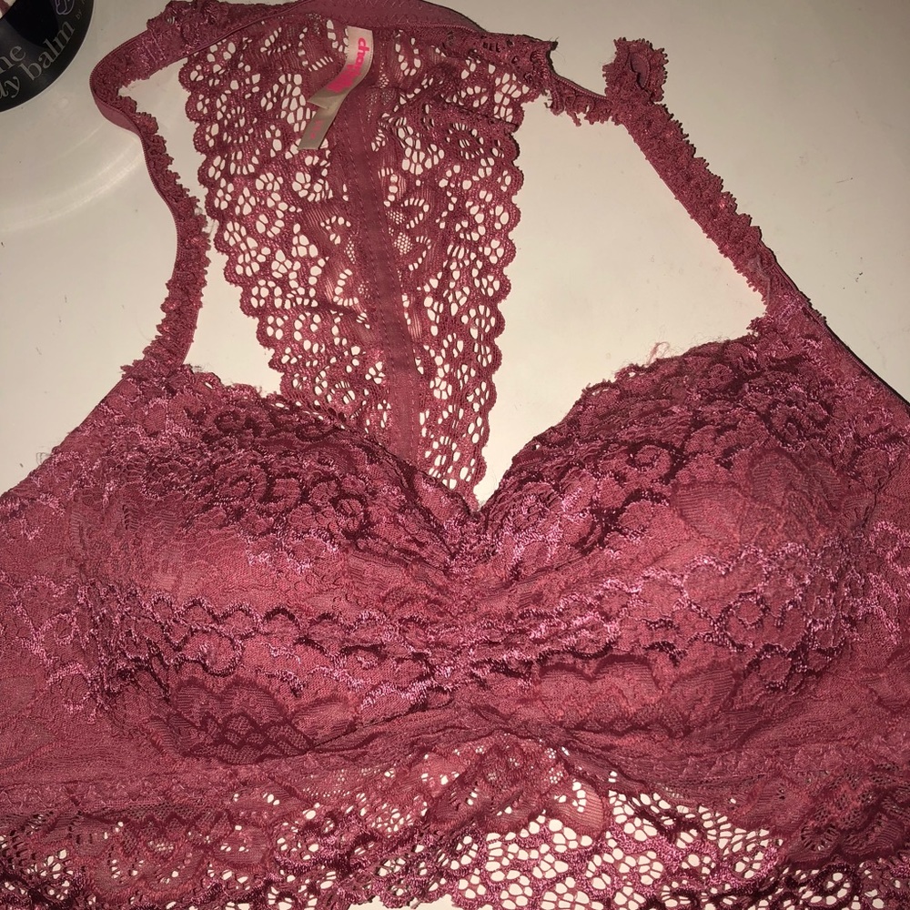 CHARLOTTE RUSSE LACE BRALETTE